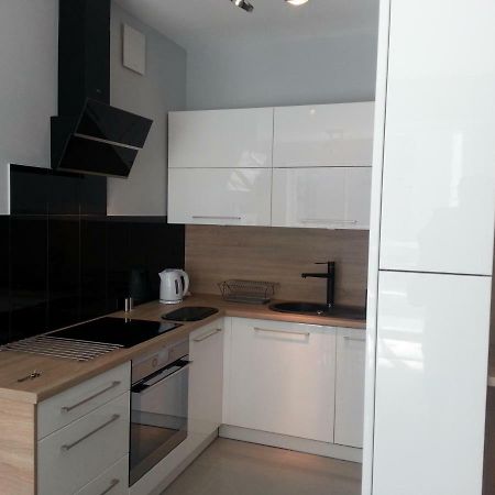 Strict Center Towarowa Apartment Poznan Bagian luar foto