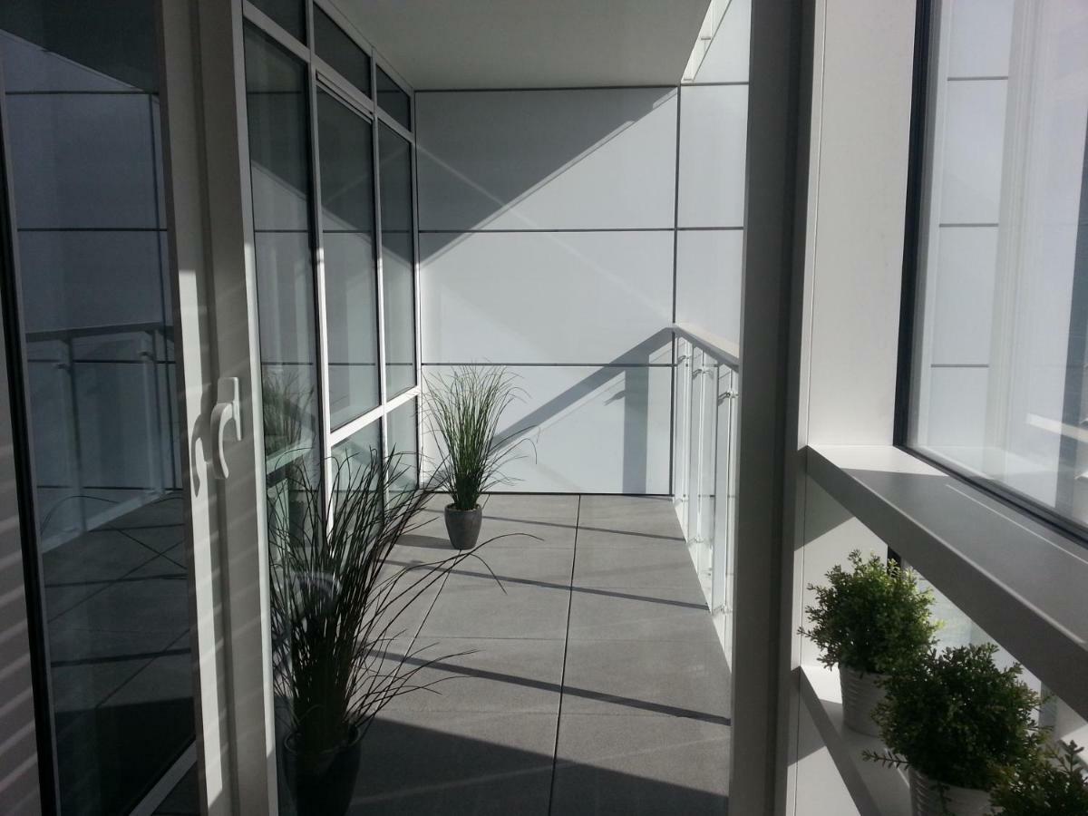 Strict Center Towarowa Apartment Poznan Bagian luar foto