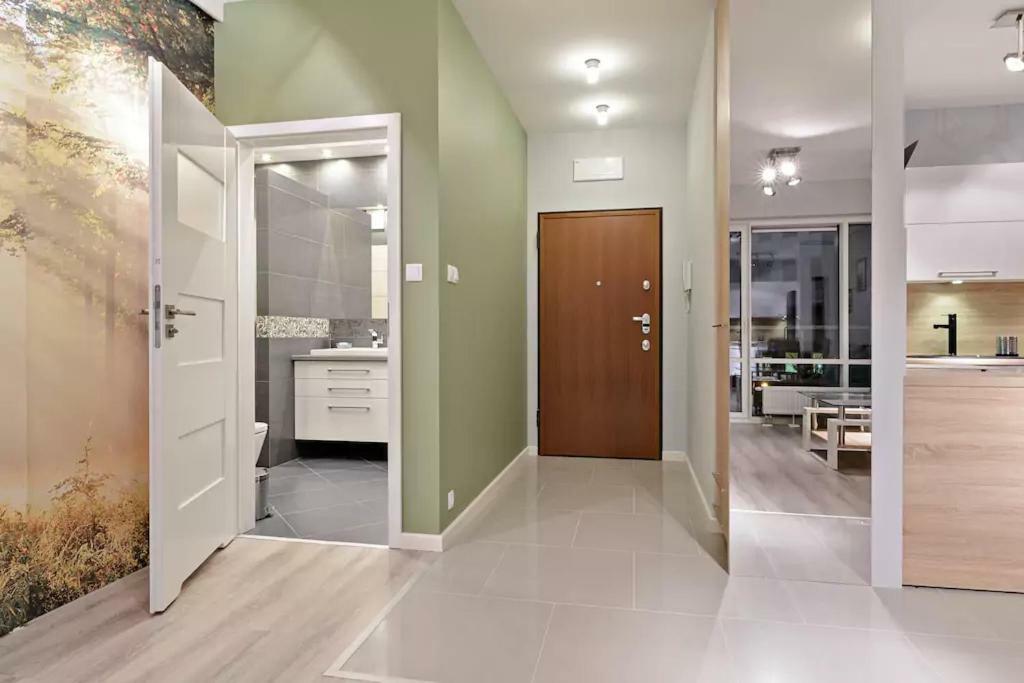 Strict Center Towarowa Apartment Poznan Bagian luar foto